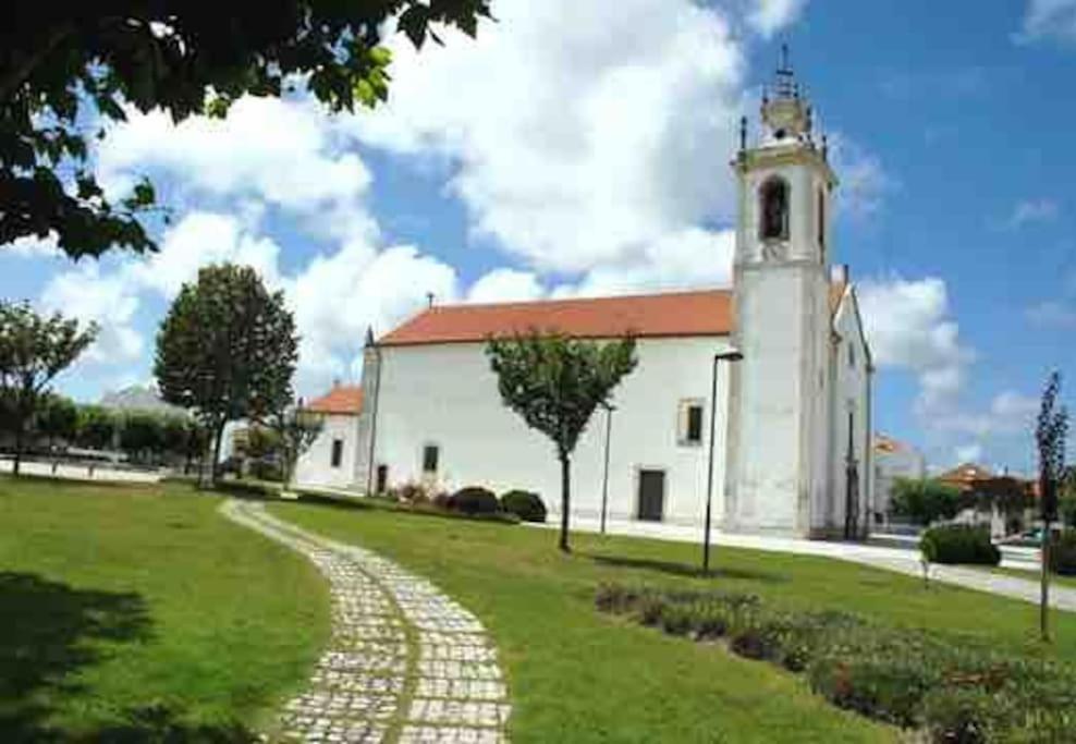 Moradia Alegre No Centro Da Vila Da Tocha. Extérieur photo