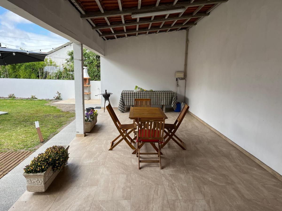 Moradia Alegre No Centro Da Vila Da Tocha. Extérieur photo